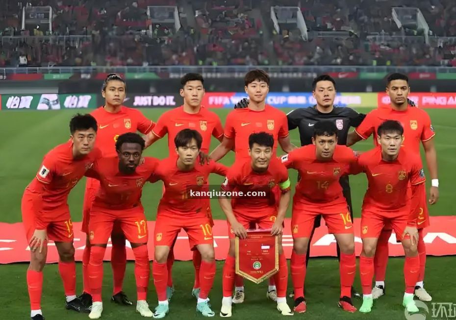 看球社区 欧冠小组赛中场绞杀榜：五组双后腰组合的覆盖与出球盘点